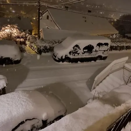Breathtaking Scenery And Cozy Comfort In *
